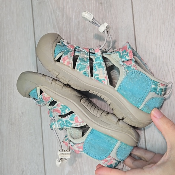 Keen Kids Girl Waterproof Fisherman Multi-Color Sandals Shoes Sz 12 Toddler - Picture 7 of 10
